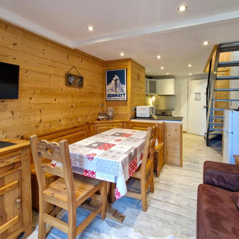 Duplex rénové pour 4 pers, proche pistes, balcon et Wi-Fi aux Arcs 1800 - FR-1-411-804 - Appartement (4 Adultes) - 21