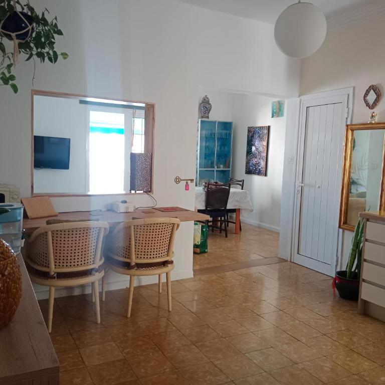Apartamento acogedor y equipado - Two-Bedroom Apartment - 21