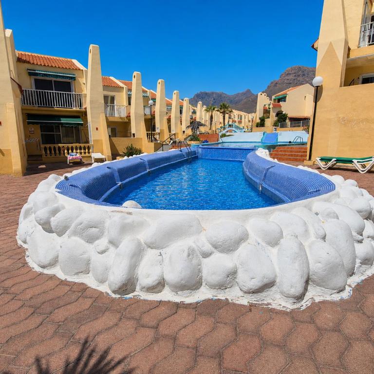 Mareverde apartment with pools and bar - Fanabe beach - Apartamento con terraza - 25