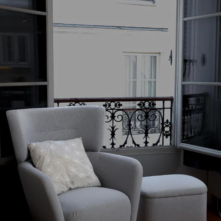 Magnificent Apartment in the Best Central Location of Paris 1 Minute Walk to Train Station - Appartement 1 Chambre - 1