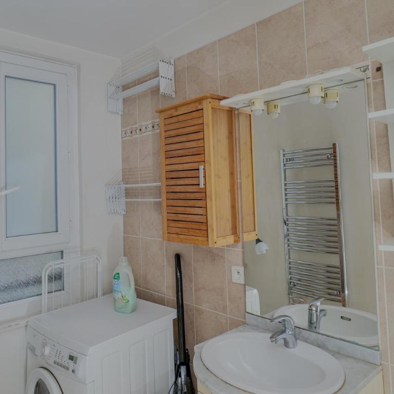 Magnificent Apartment in the Best Central Location of Paris 1 Minute Walk to Train Station - Appartement 1 Chambre - 19