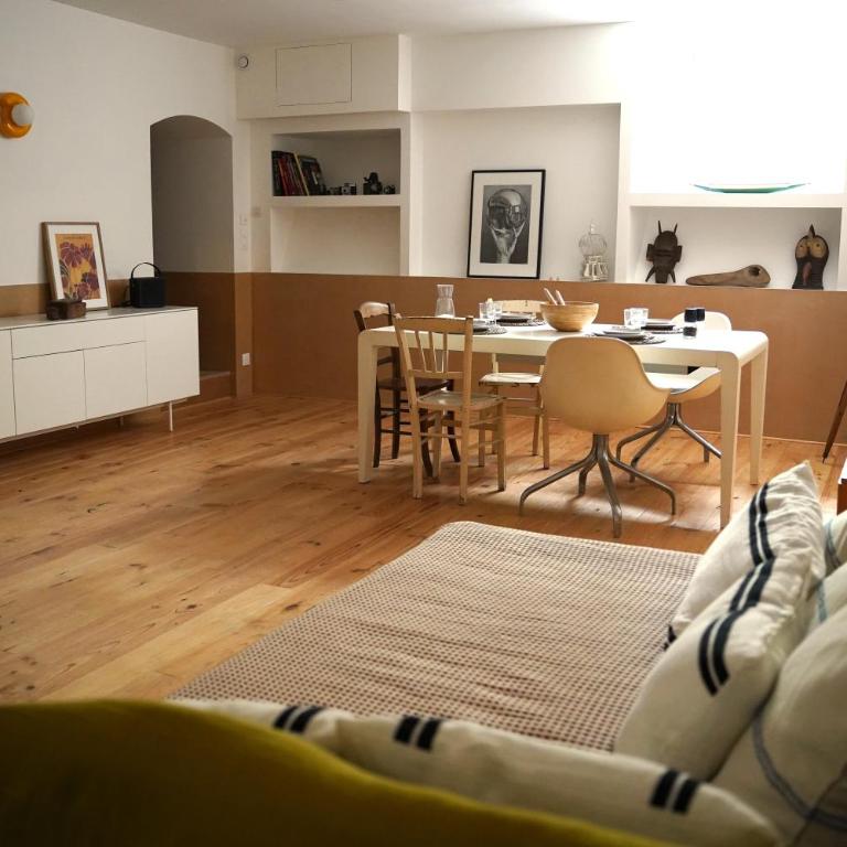 MyPeacefulParisHome - Family Room with Private Bathroom - 12