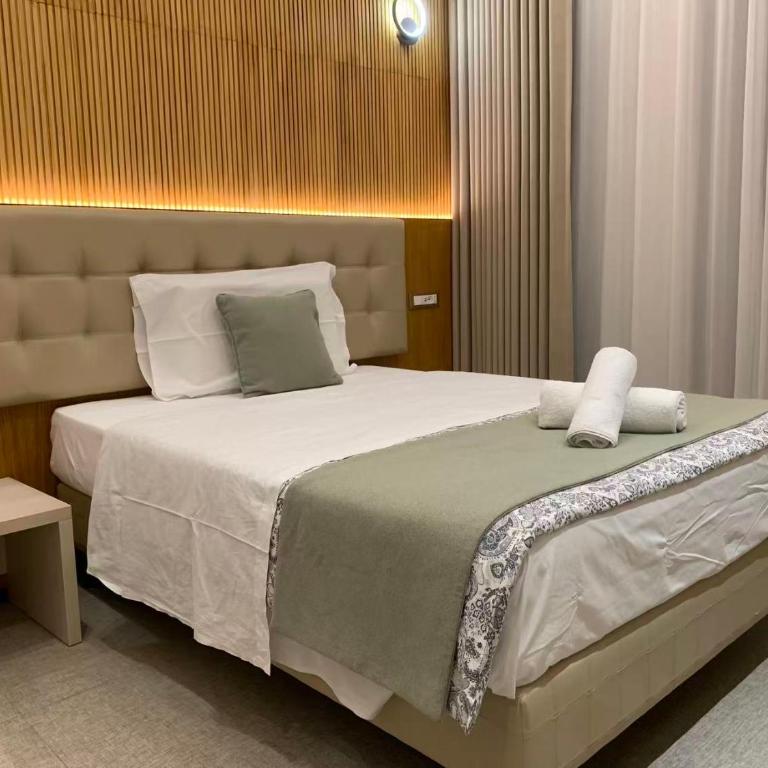 Luxe roma - Camera Matrimoniale con Bagno Privato - 6