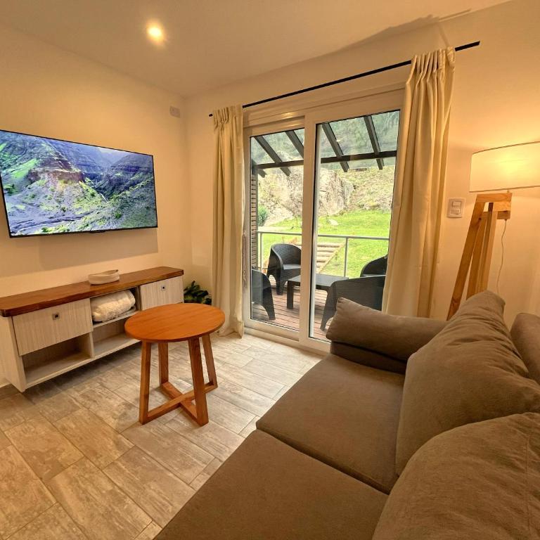 Deptos De la Cascada I Con la Mejor Vista de San Martín - Ayres del Bosque Alojamientos - Apartamento de 2 dormitorios con vistas a la montaña - 15