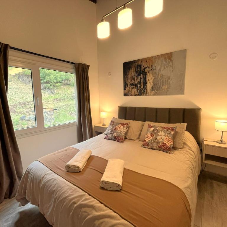 Deptos De la Cascada I Con la Mejor Vista de San Martín - Ayres del Bosque Alojamientos - Apartamento de 2 dormitorios con vistas a la montaña - 36