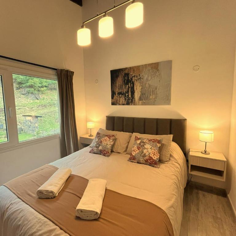 Deptos De la Cascada I Con la Mejor Vista de San Martín - Ayres del Bosque Alojamientos - Apartamento de 2 dormitorios con vistas a la montaña - 33