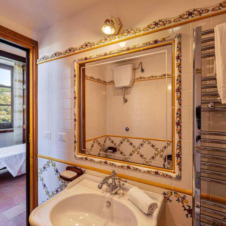Historic Relais Santa Lucia - Villa con Vista Mare - 5