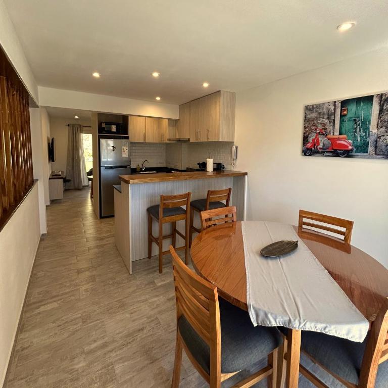 Deptos De la Cascada I Con la Mejor Vista de San Martín - Ayres del Bosque Alojamientos - Apartamento de 2 dormitorios con vistas a la montaña - 42