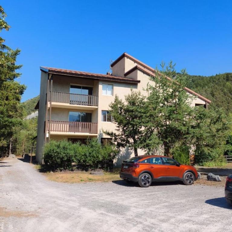 Appart 3 chambres avec balcon Résidence de lUbaye Le Sauze - Apartment - 15