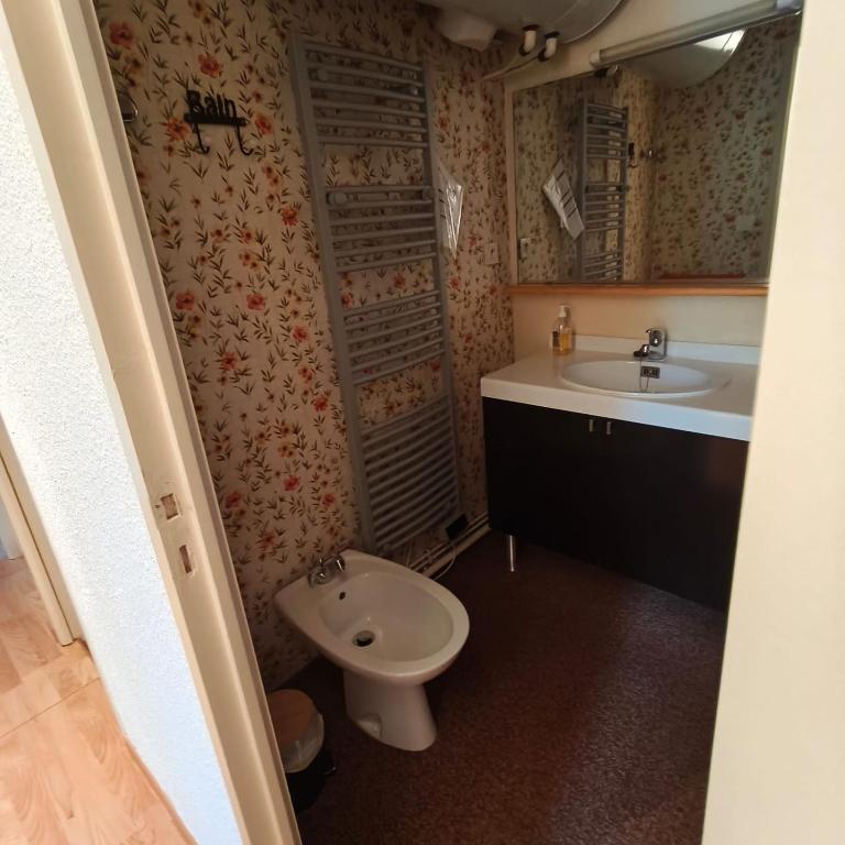 Appart 3 chambres avec balcon Résidence de lUbaye Le Sauze - Apartment - 18