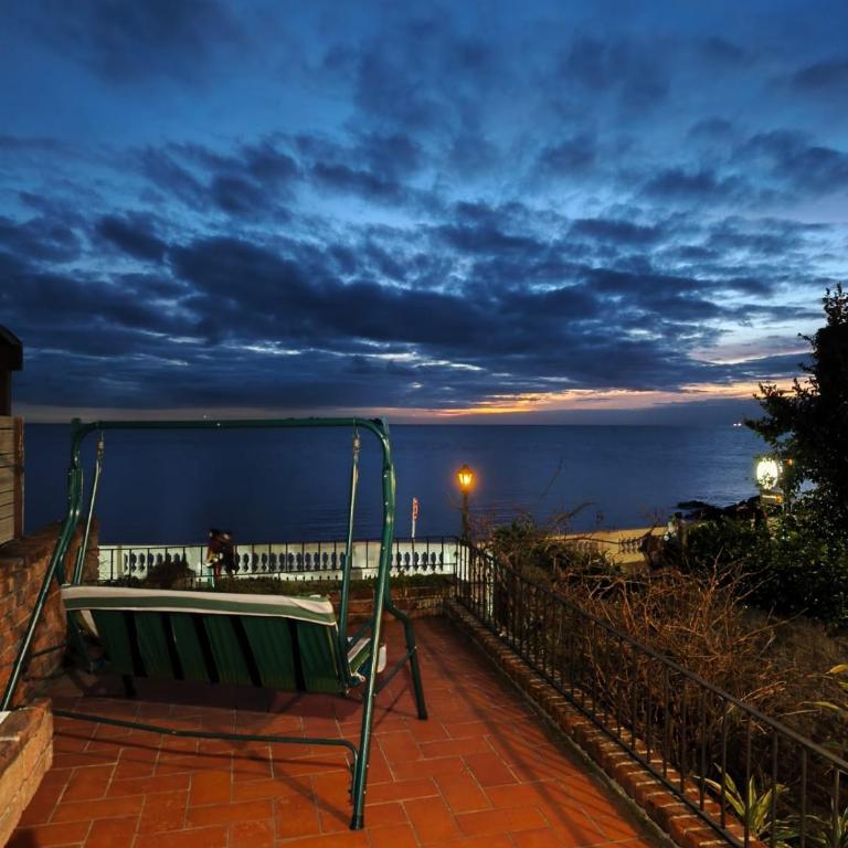 Casa Terraza al Río en Barrio Histórico con parrilla - Casa con 1 dormitorio - 3