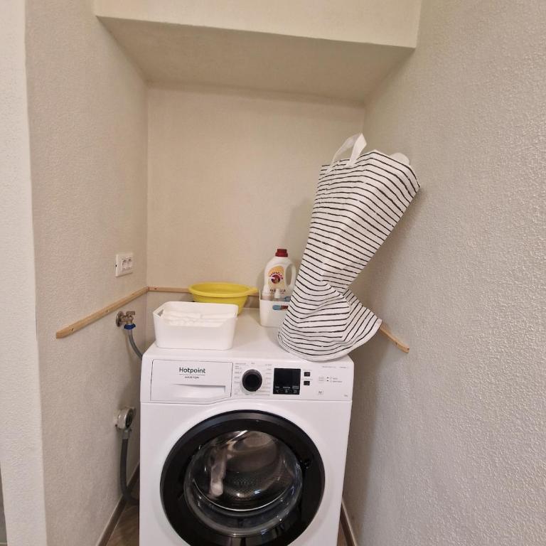 Casa a mare in pieno centro con parcheggio privato incluso e vicinissimo al mare - Casa con 2 Camere da Letto - 19