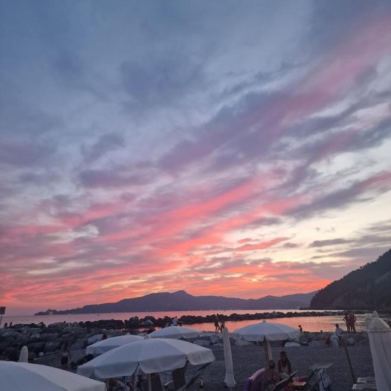 Casa a mare in pieno centro con parcheggio privato incluso e vicinissimo al mare - Casa con 2 Camere da Letto - 30