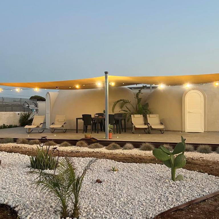 Nausicaa Guesthouse - Double Room with Private Bathroom - 1
