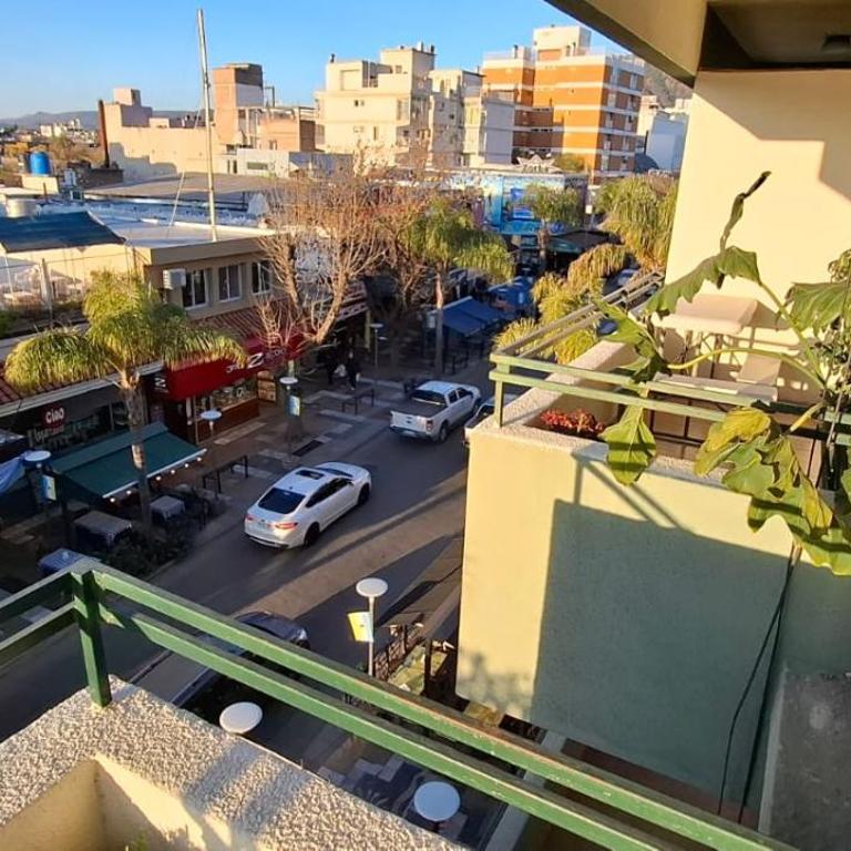 Apartamento céntrico con balcon - Apartamento de 2 dormitorios - 2