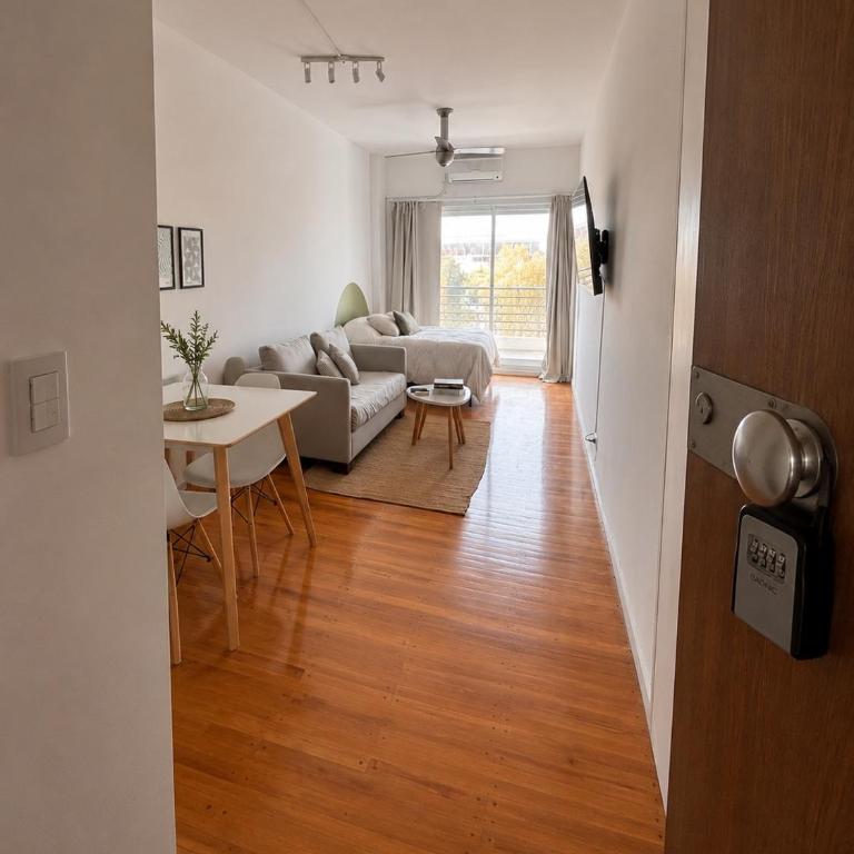 Frente a River, balcón con vista al Monumental sobre Av Libertador - Apartamento de 1 dormitorio - 4