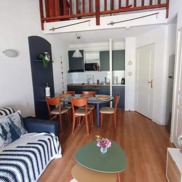 Cosy Duplex 7 people - Appartement 2 Chambres avec Vue sur la Montagne - 11