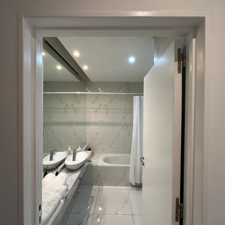 Minimalist Apartment Recoleta Amenities - One-Bedroom Apartment - 2