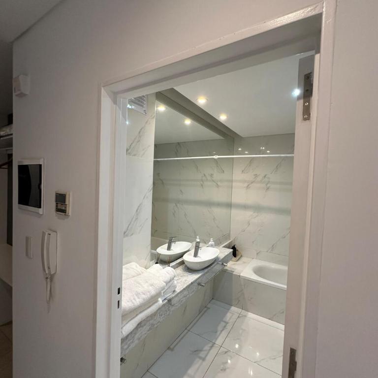 Minimalist Apartment Recoleta Amenities - One-Bedroom Apartment - 6