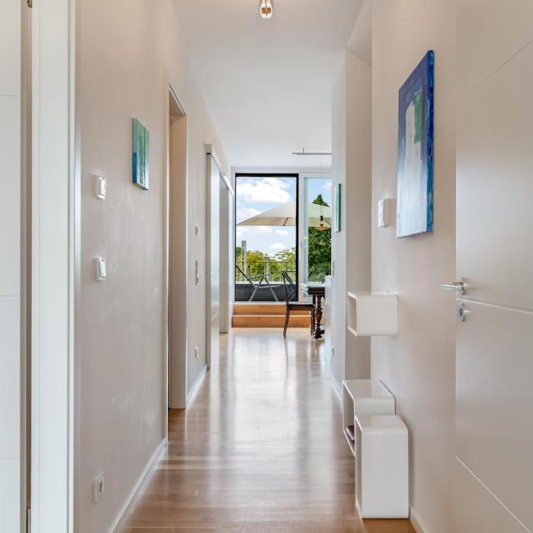 Ferienwohnung Urlaubsglück- lichtdurchflutete Wohnung mit Balkon und Seesicht - Appartamento con Vista Lago - 15