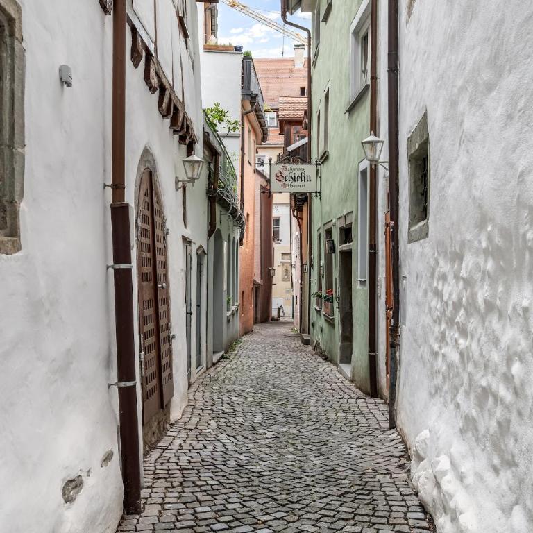 Ferienwohnung Metta - hochwertig sanierter Altbau mit Terrasse auf der Insel - Apartamento con terraza - 17