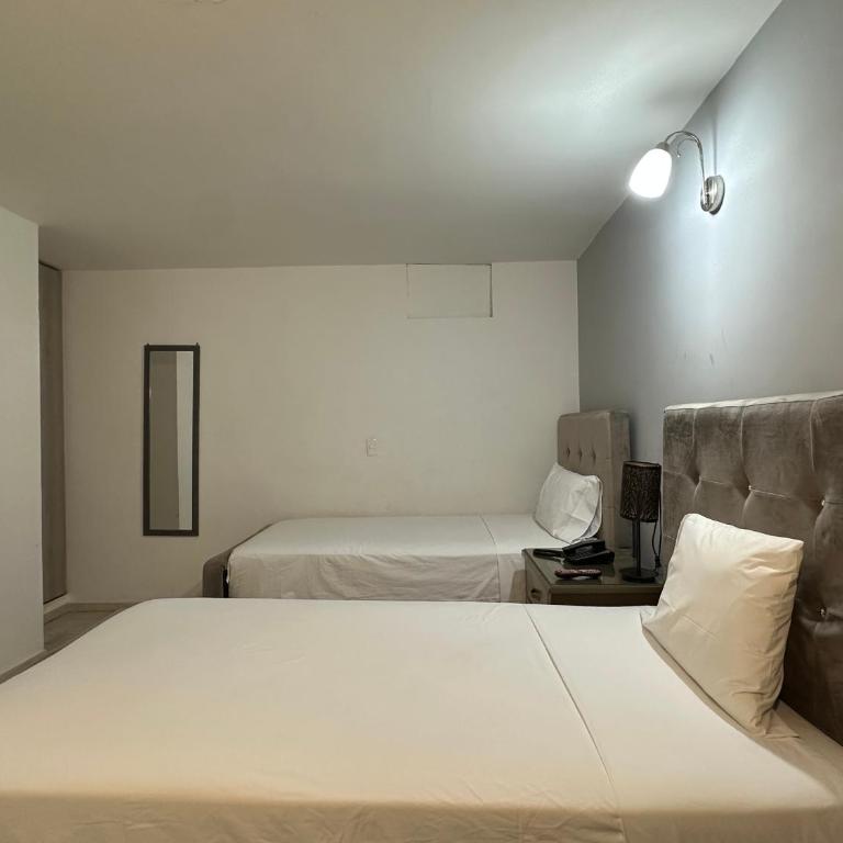 Hotel Roosevelt Plaza - Quadruple Room - 6