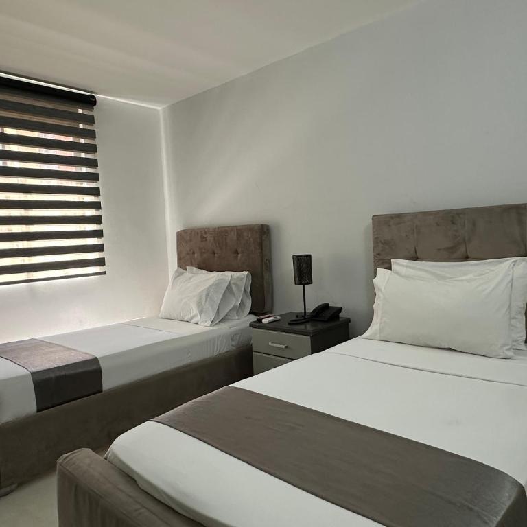Hotel Roosevelt Plaza - Standard Twin Room - 5