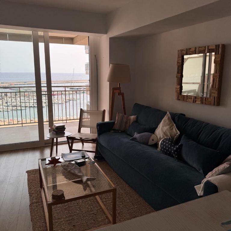 Precioso apartamento delante del mar en Palamós - Three-Bedroom Apartment - 9