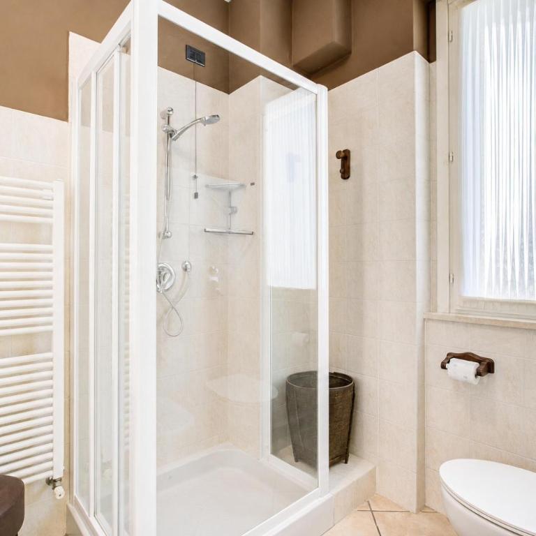 Alice Suite Terrace, lake view & Park - Happy Rentals - Appartamento con Balcone - 10