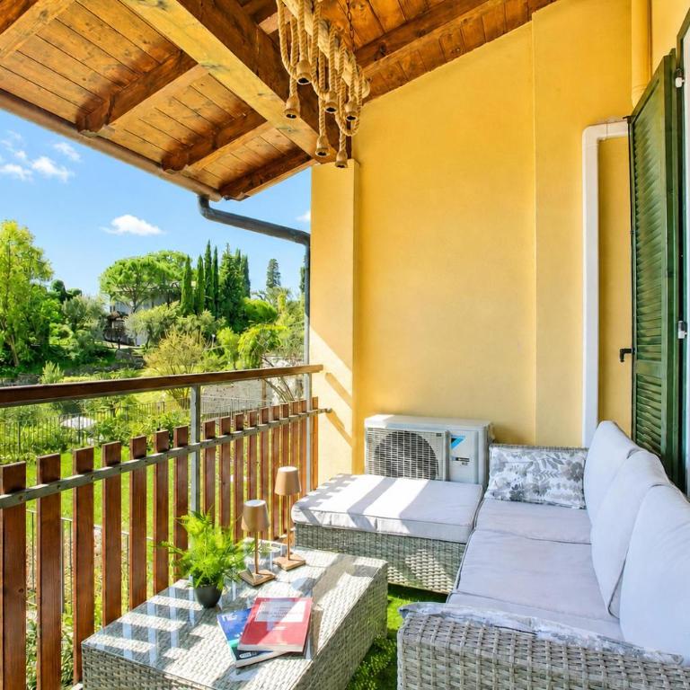 Alice Suite Terrace, lake view & Park - Happy Rentals - Appartamento con Balcone - 11