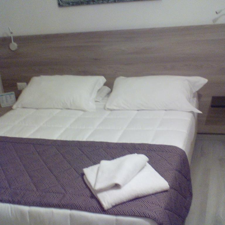 Hotel Citta' - Camera Matrimoniale - 7