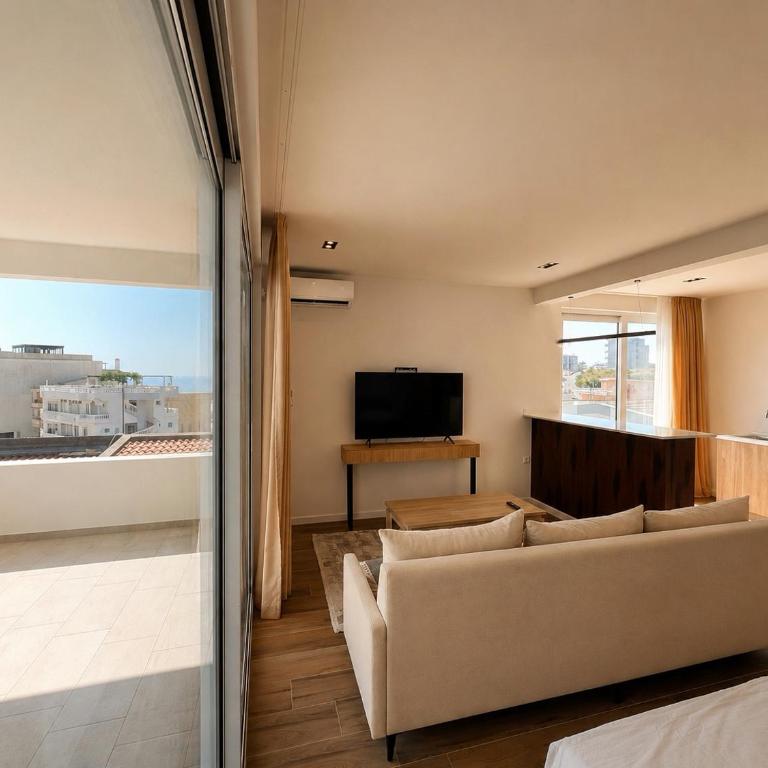 Donna - Apartment with Sea View - 4