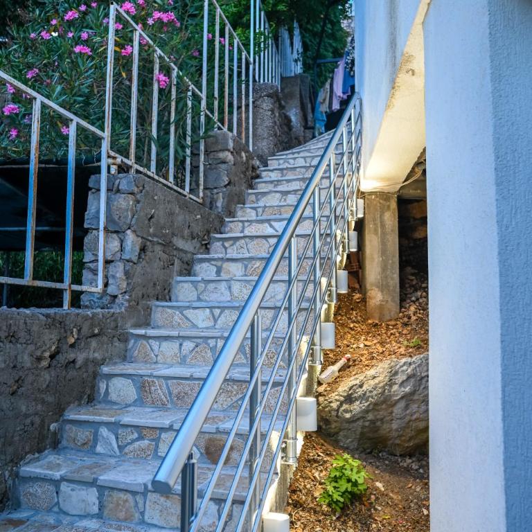 Lana Apartments - Double Room with Terrace - 5