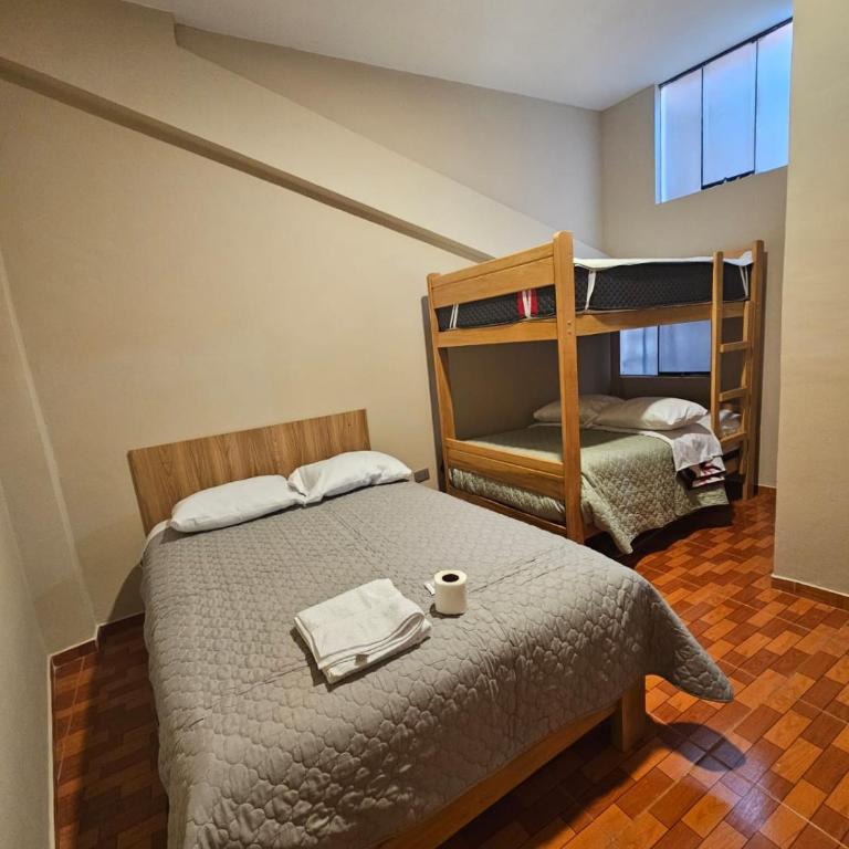 Misky Sonqo - Family Room with Shared Bathroom - 1