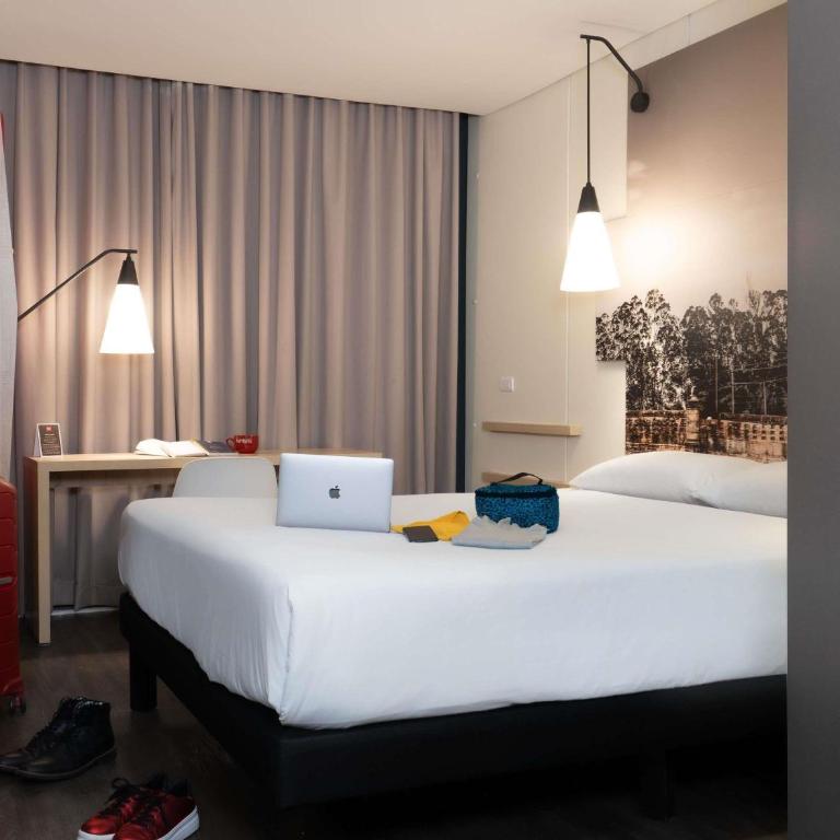 ibis Chia - Habitación Doble Estándar con sofá - 2