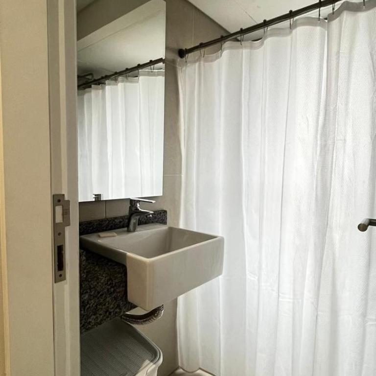 2 Dormitorios a metros del Shopping del Sol Piscina, Coworking y Piso Alto - Two-Bedroom Apartment - 13