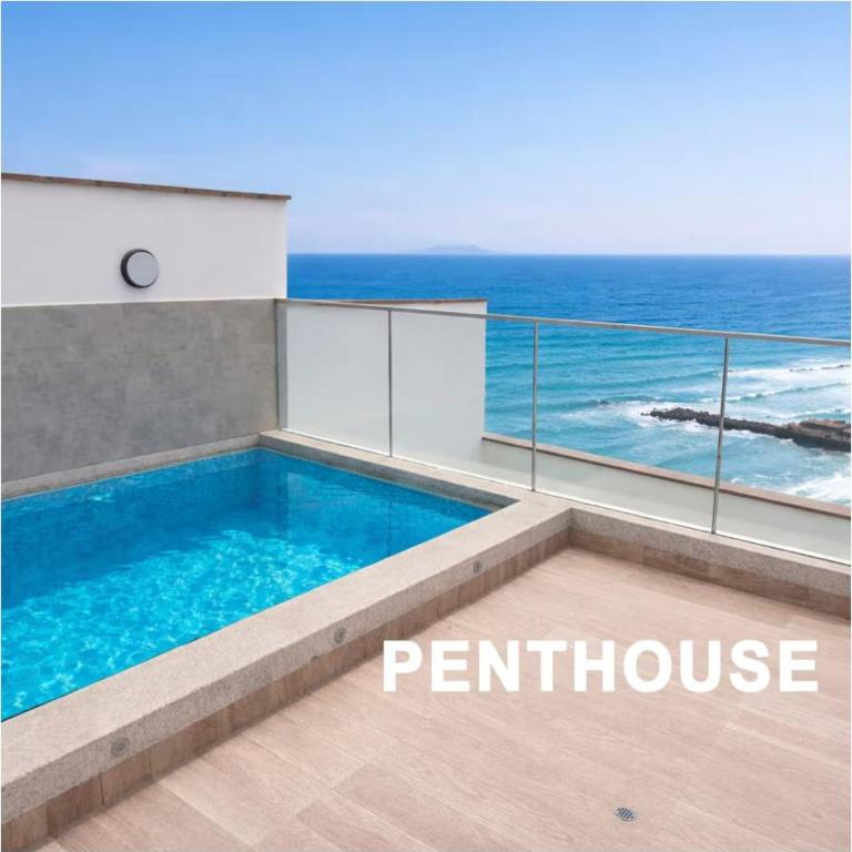 OceanFront Larcomar Apartments - Apartment with Pool View - 5