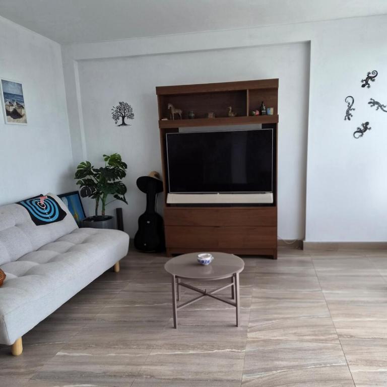 Espectacular casa de playa a estrenar con vistas al mar - Four-Bedroom Deluxe Home - Oceanfront - 8