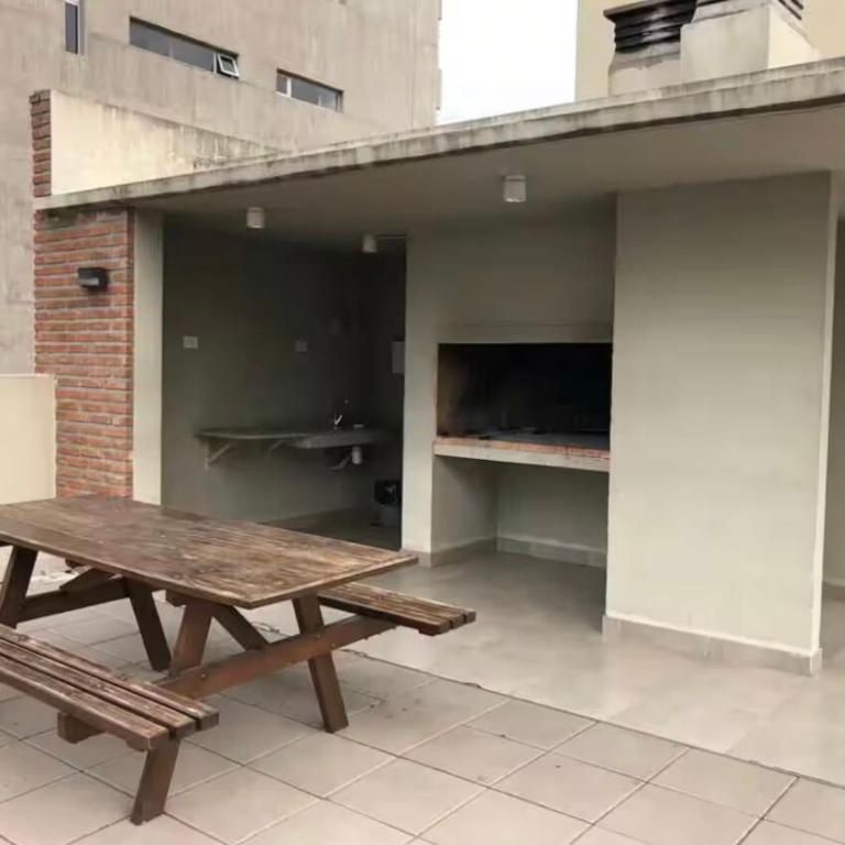 A pasos del río y sanatorio Brit - Apartamento de 1 dormitorio - 2