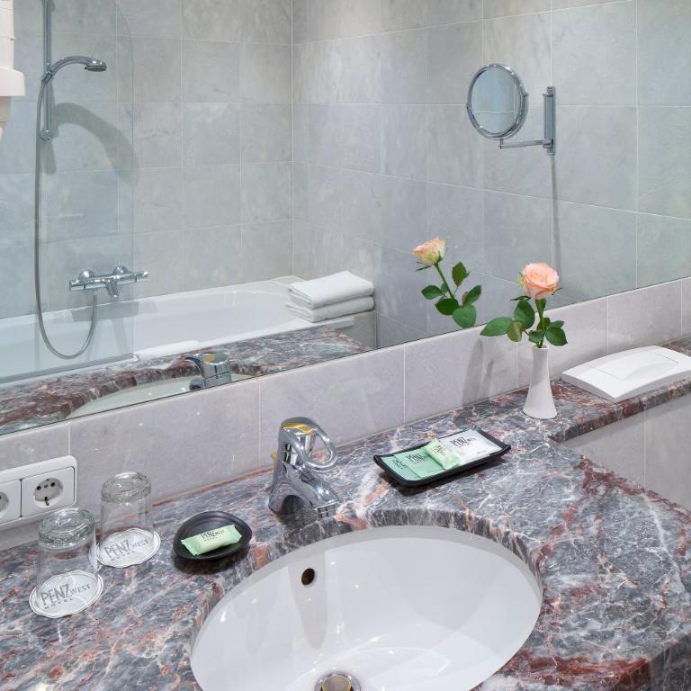 Hotel Penz West - Standard Doppelzimmer - 5