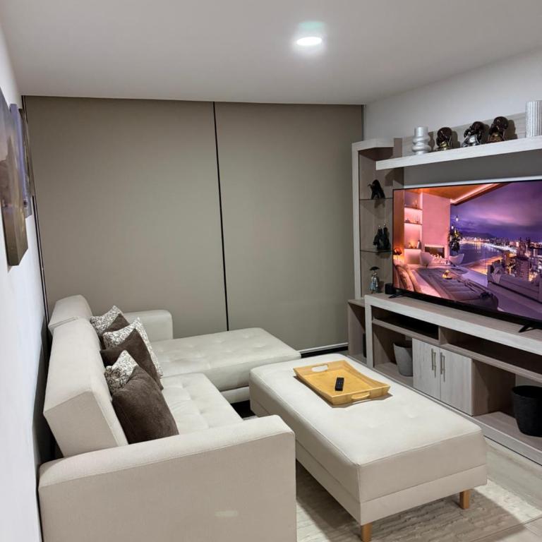 Modern and cozy with pool apartment - Apartamento familiar de 1 dormitorio - 2