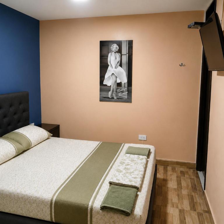 Hostal Avanza - Standard Queen Room - 1