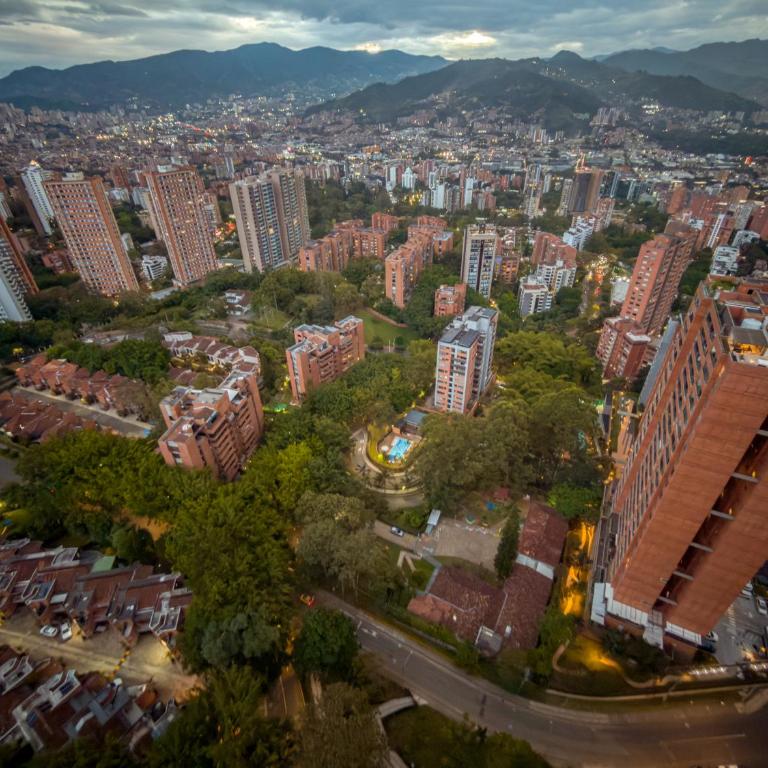 Apartment Grand by Linares El Poblado - Two-Bedroom Apartment - 9