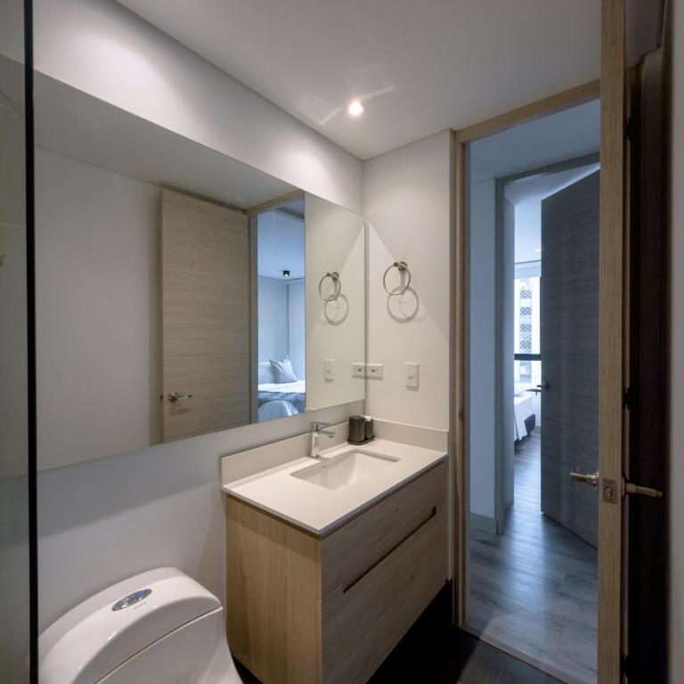Apartment Grand by Linares El Poblado - Two-Bedroom Apartment - 26