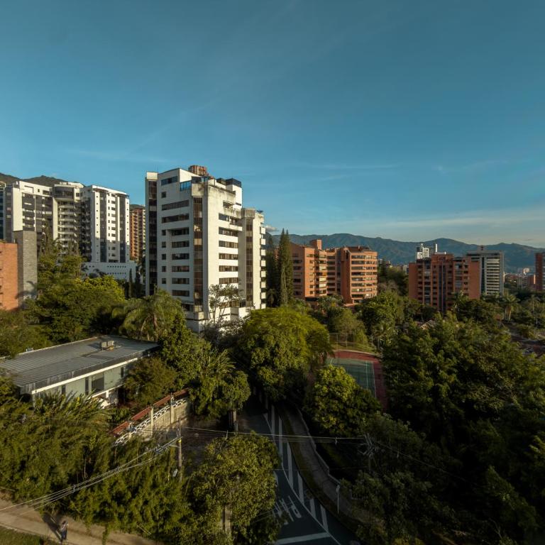 Apartment Grand by Linares El Poblado - Two-Bedroom Apartment - 28