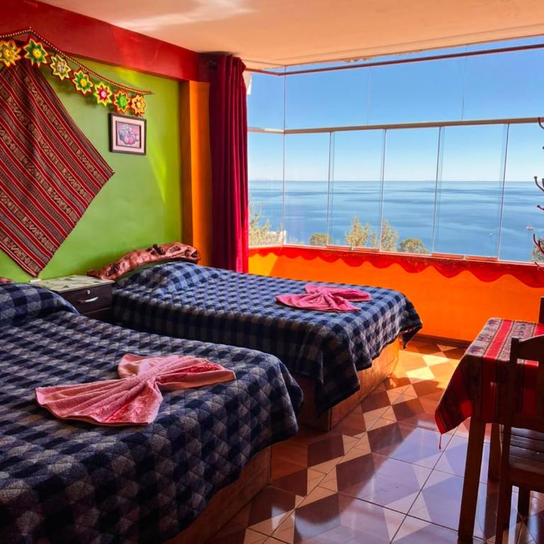Hostal Sol y Lago - Habitación Doble con baño privado y vistas al lago - 2 camas - 3