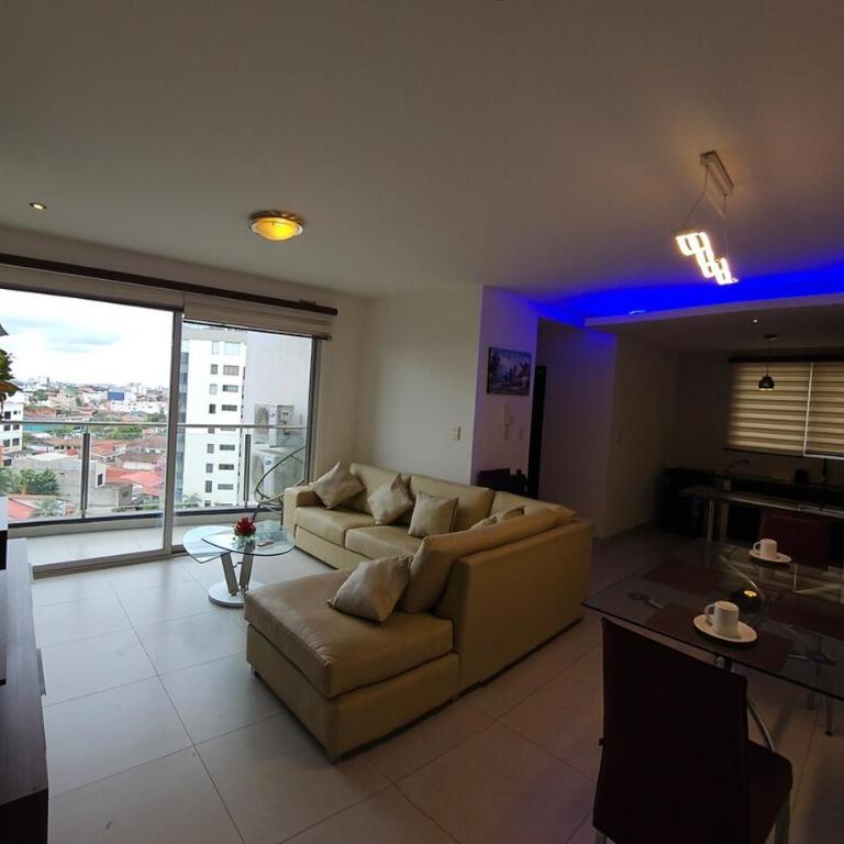 Cozy apartment with city views - One-Bedroom Apartment - 1