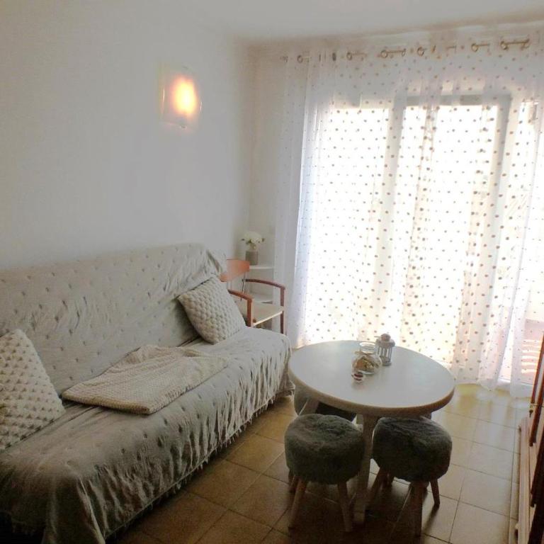 Apartamento en Empuriabrava para 4/6 personas, a 800m de la playa, con terraza y aire acondicionado - ES-204-4 - Apartment - 9