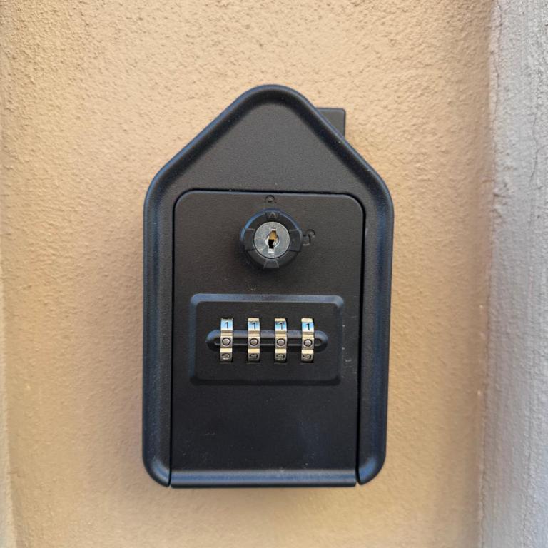 Viale del re 33 - Casa con 2 Camere da Letto - 2