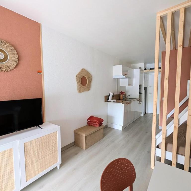 Jardins du Port B1019 Studio RDC clim loggia parking Wi-Fi piscine - Estudio - 17